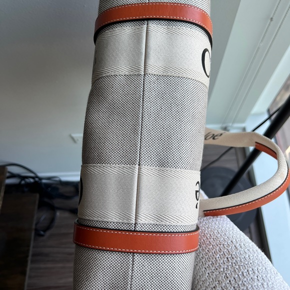 Chloe Medium Woody Tote - Picture 6 of 9